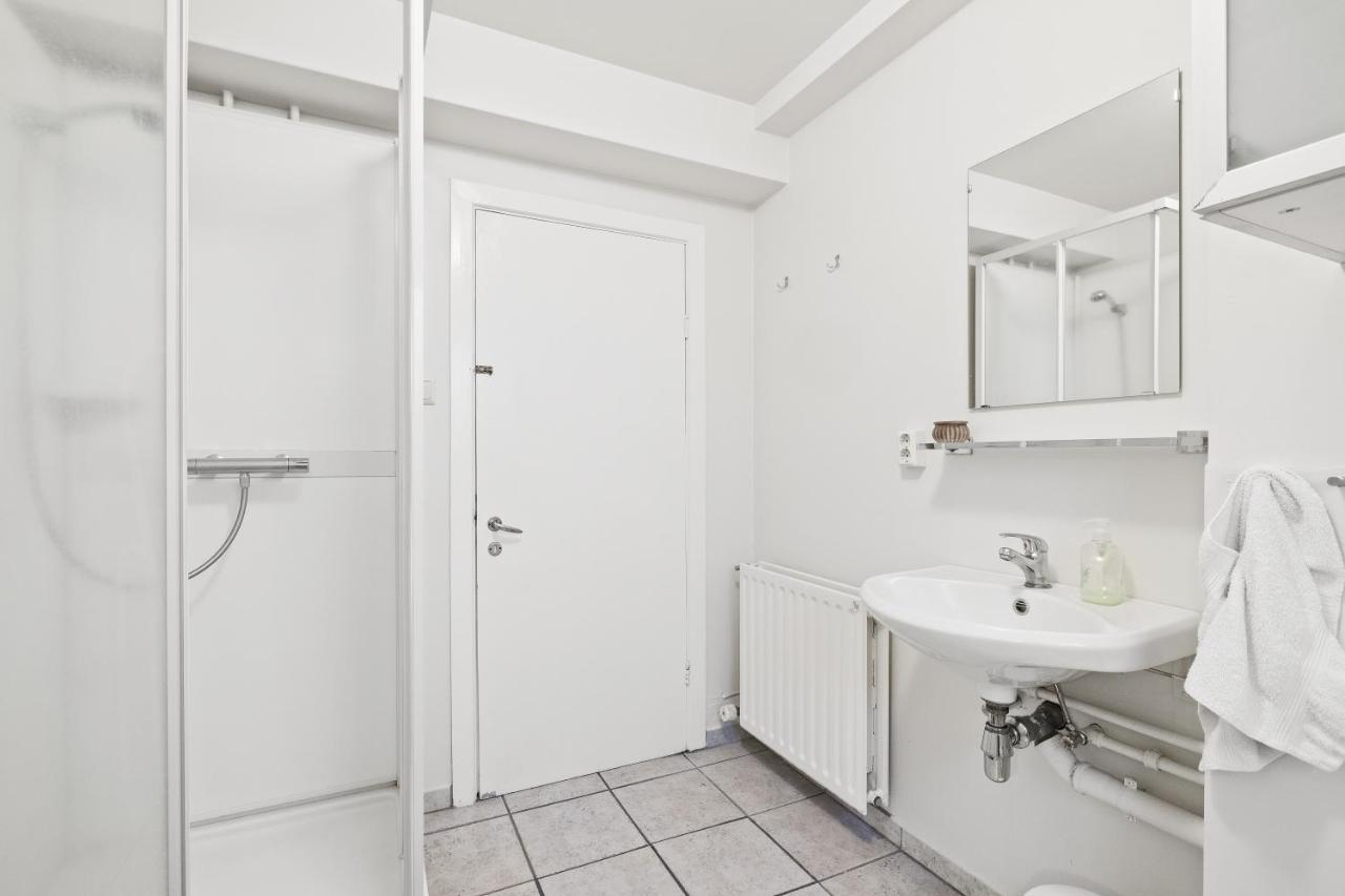Acco Guesthouse アークレイリ エクステリア 写真